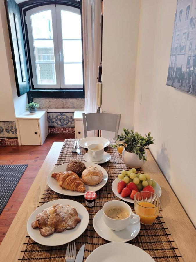 Cozy Estrela Apartment Lisbon Exterior photo
